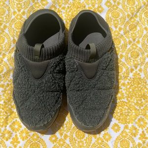 Teva ReEMBER FLEECE slippers